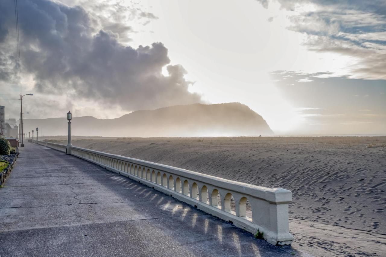 The Sea Knoll Villa Seaside Bagian luar foto